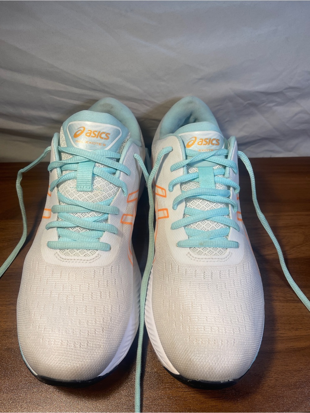 ASICS Gel Excite 9 size 10 women’s running shoes